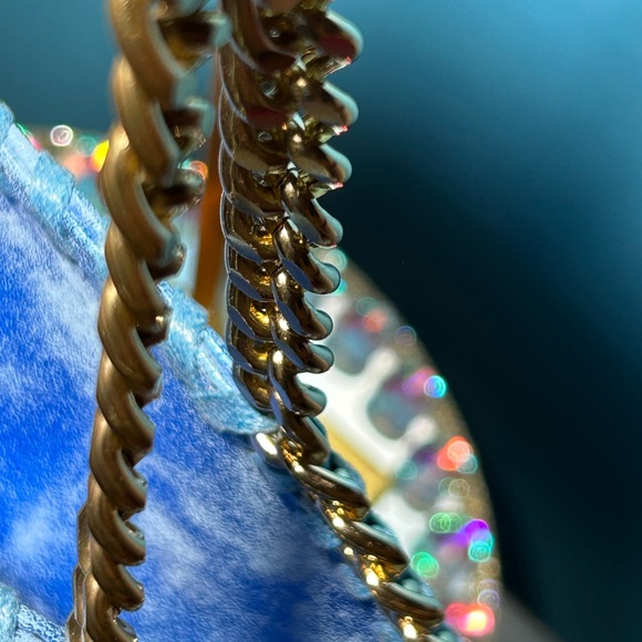 Chic Blue and Gold Women's Bag w/Bag Charm 13” x 12” x 1 - Picture 6 of 14